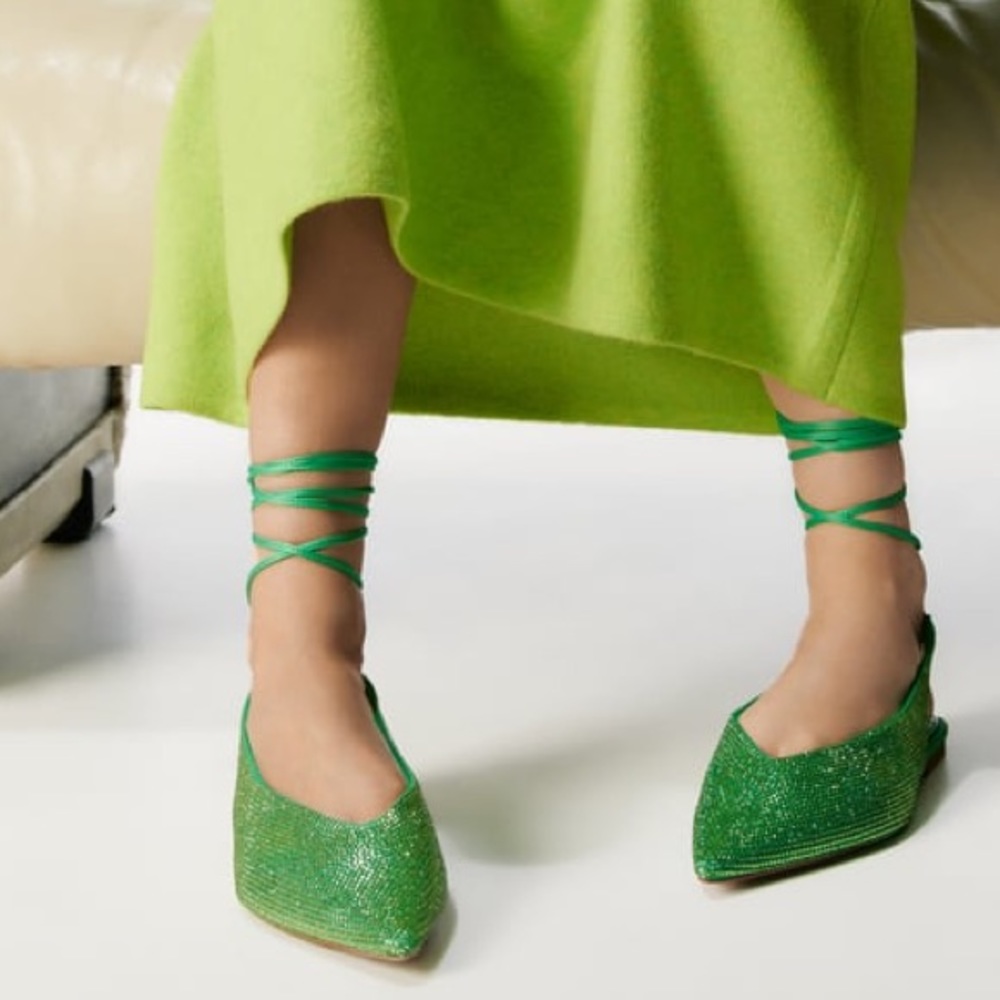 NWOT  ZARA crystal embellished ballet flats